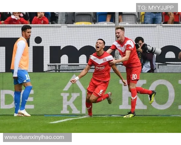 比勒费尔德与德累斯顿激战正酣谁能在这场较量中脱颖而出