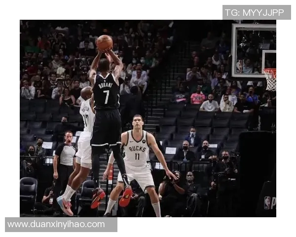 魔术队与篮网激战正酣球迷期待精彩对决与绝妙瞬间